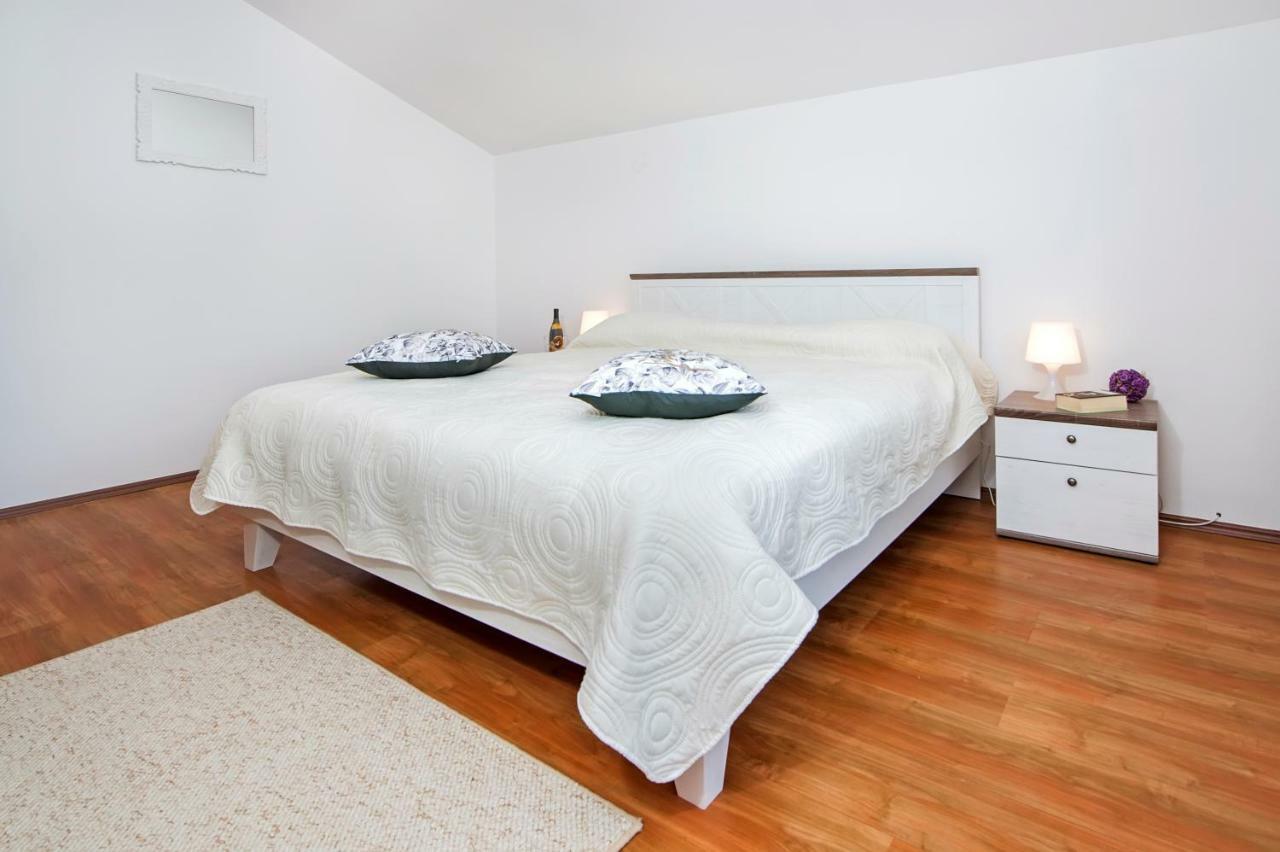 Len Apartment